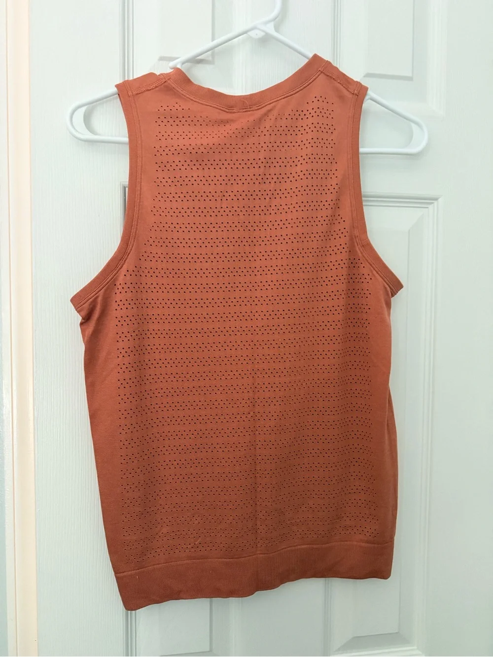 Women’s Sleeveless Perforated Tank Top - Rust